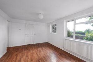 Living Room pic2- click for photo gallery